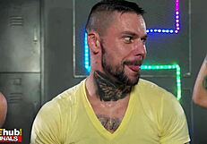 Gym Bitches Get Licked!