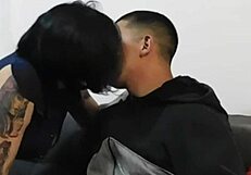 que lindo me coje el culo y la boca with intense fingering and gaping