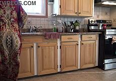 Türk üvey anne hardcore sikiş sonrası üvey oğlu amından spermini yalayınca şok tabu Türk üvey anne