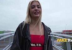 哟，比利时大学生女孩在公共场合为钱准备跳动！😜