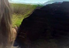 Milf presenečena z zunanjim srečanjem z velikim tipom