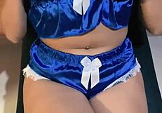 samah roleplays in the office