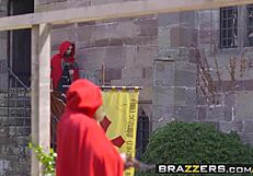 Brazzers Parodi Storm of Kings Part 4 dengan Peta Jensen dan Marc Rose