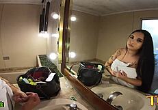 A Novinha Da Bunda Gigante Apronta Por Trás Das Câmeras - Safyra Safi - Vinny Kabuloso