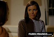 Kdaj pa pastorke delita vročo noč po razhodih z Adrianom in Abigail?