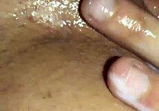 Look at that big pussy squirting from insertions close up!