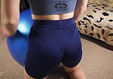 Wow! Tight yoga shorts bouncing that butt on an exercise ball!