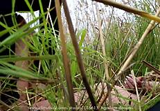 见过被绑紧的绷带女孩吗？