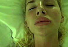 Ruchanie pornogwiazdy Bella Rose w hotelu w stylu amatorskiego POV