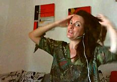 Schiavo Dal Piccolo Pene Moscio Viene Deriso Ed Umiliato Su Skype