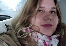 Chubby girl's solo session in a taxicab gets naughty