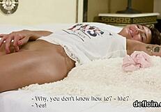 Sweetie loses virginity opening tight snatch 😍