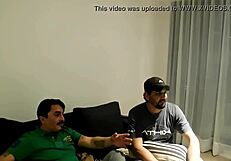 terrível puta la mucama tenta esconder o prazer