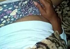 Amateur Wife Gets Quick Cum From Muleke Eater