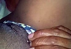 Amateur Wife Gets Quick Cum From Muleke Eater