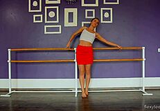 How Does Yanna, the Hot Naked Gymnast, Bend So Perfectly?