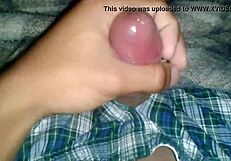 tocando mais uma punheta