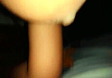 Korak teta nabija velike joške in pičko v kavbojski ježi