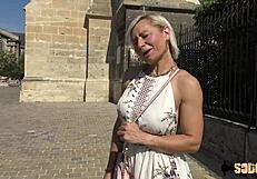 Kim milf coquine et pulpeuse se fait baiser le cul