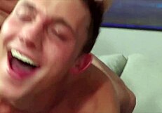 תצליח להתמודד עם המציצה העוצמתית של רפאל בסרט גיי פנטזיה חם מ-Sean Cody?