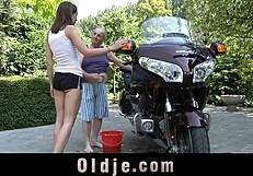 Whoa, a 70-year-old guy bangs a cute young 18+ teen in doggie style! What a pair!