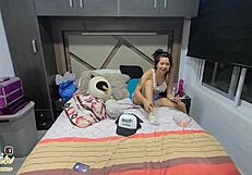 voy al cuarto de mi hermana para mi novio pero ella se asusto