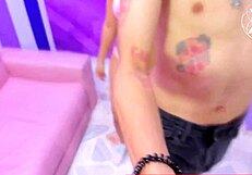 hot kisses and deep blowjobs from a hot couple