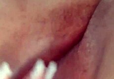 this novinha is masturbating to orgasm in part 3, it's so hot