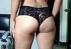 I'm the Argentinian milf mommy with a big ass ready for action