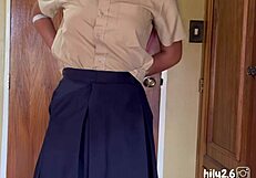 Dia de rutina antes de coger en el cole with uniform and long hair