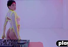 Mia Valentine's hot Latina beauty and big ass tease