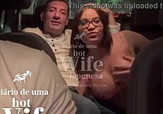 Hotwife Japonesa Safada Lina Nakamura Dando O Cuzinho Pro Uber John Coffee Em Quanto O Corno Se Delicia Gravando