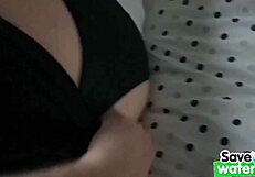 i fucked this mature milf with a nice ass and she came hard on my cock