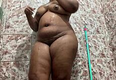 Ebony woman with giant ass twerks hard to funk music orgasm big cock hardcore monster cock