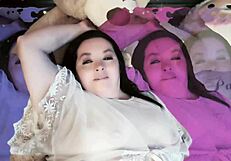 Sexy BBW rides dildo, sucks dick?