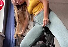 Orgasm and squirt in leggings