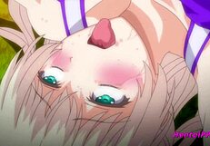 Dve vruće babe jebu na sportskom terenu Hentai.