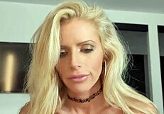 Fucked a hotwife and pulled my condom off to cream inside her married pussy