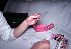 Latina BBW tempts with her fat ass in outdoor public booth.