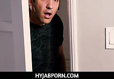 Vanessa Vox perd sa virginité en POV