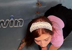 Babysitter chaude se fait défoncer pour avoir fait des bêtises