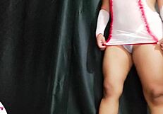 La Criada Me Hace Un Servicio Especial Mastubacion!