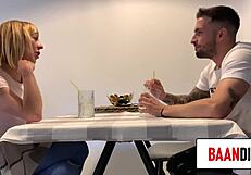 Situación morbosa con MILF rubia hot que conoció