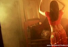 สาวเต้นbellyเอเชียล่อใจมาเสียวกัน