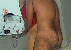 i delivered pizza and walked in on hotel bareback sex, got lucky too