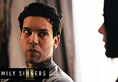 Family sinners - reagan foxx seduces stepson small hands with big tits while stripping.