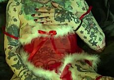 Milf solo orgasm on shelf