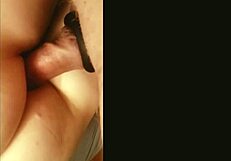 زوجة بي بي دبليو سمينة في تحليلي مبشري مع إصبع