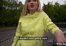 Agente pubblico inchioda una stupenda bionda europea con spinte profonde