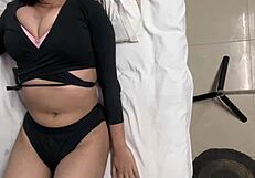 18-year-old Delhi college girl in uniform gets fucked hard